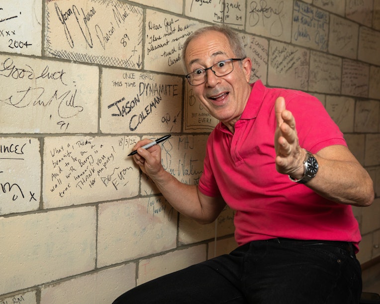 250318 Ben Elton HMT 02 1